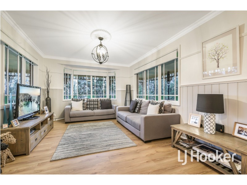 4 Meeking Drive, Pakenham VIC 3810