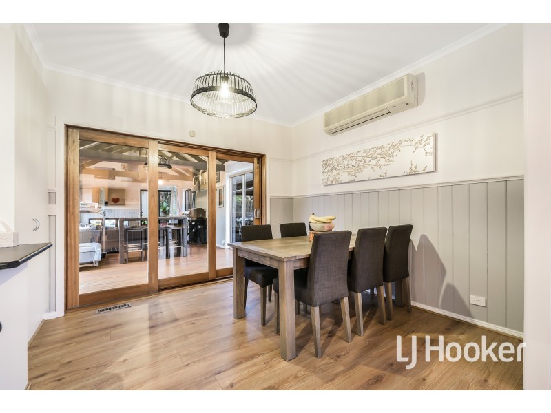 4 Meeking Drive, Pakenham VIC 3810