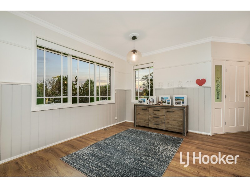 4 Meeking Drive, Pakenham VIC 3810