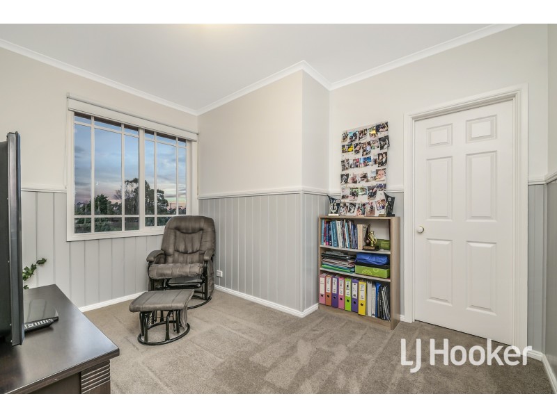 4 Meeking Drive, Pakenham VIC 3810