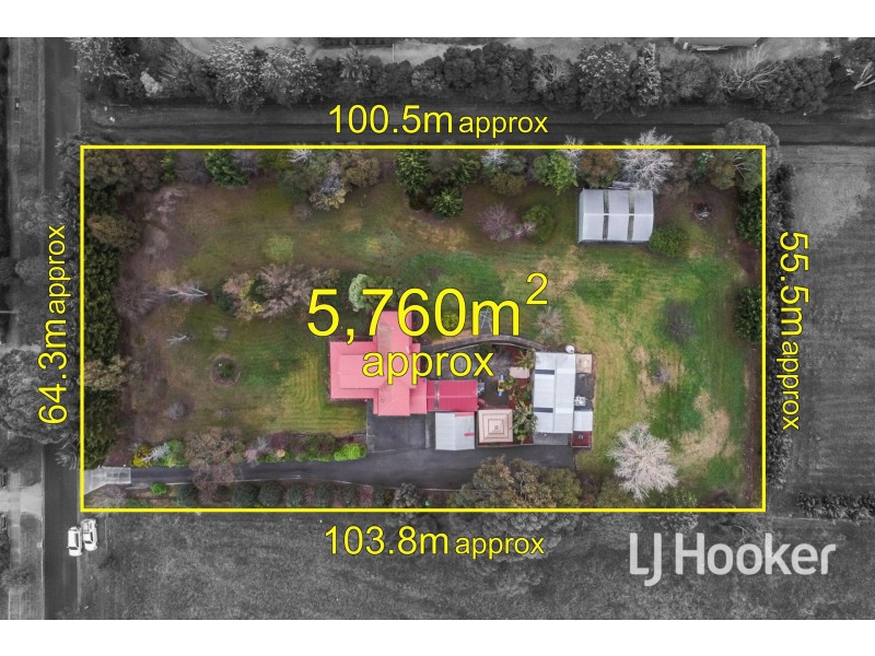 4 Meeking Drive, Pakenham VIC 3810