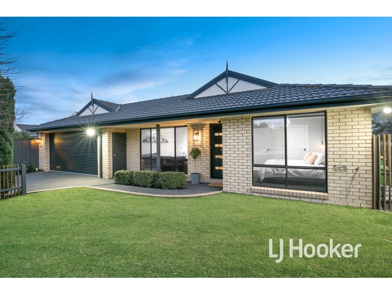 14 Storey Drive, Pakenham VIC 3810