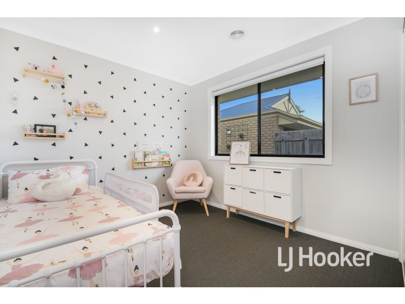 14 Storey Drive, Pakenham VIC 3810