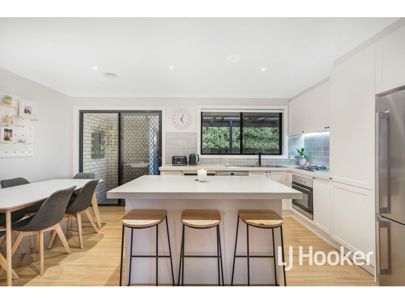 14 Storey Drive, Pakenham VIC 3810