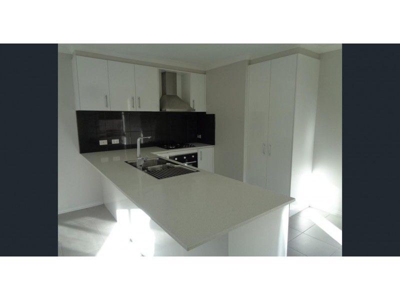 7 Harrison Way, Pakenham VIC 3810