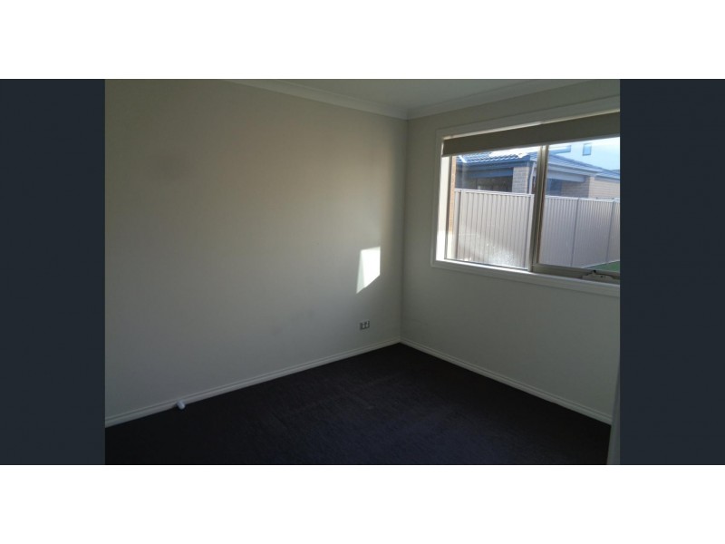 7 Harrison Way, Pakenham VIC 3810