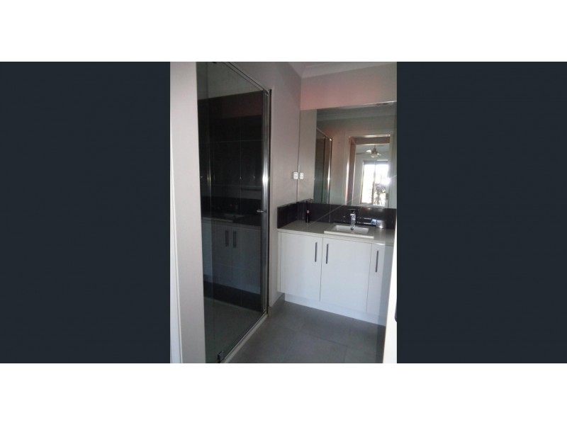 7 Harrison Way, Pakenham VIC 3810