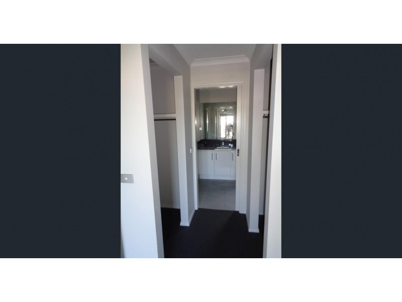 7 Harrison Way, Pakenham VIC 3810