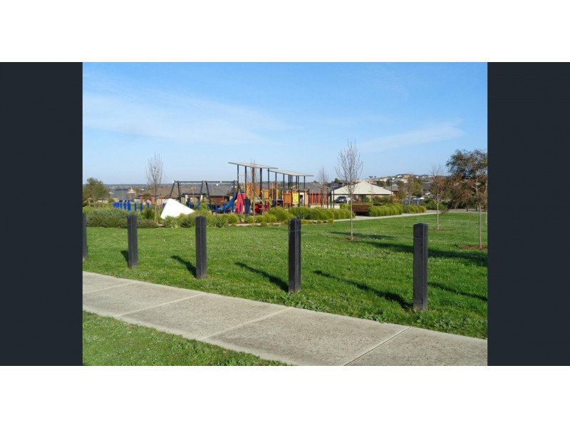 7 Harrison Way, Pakenham VIC 3810