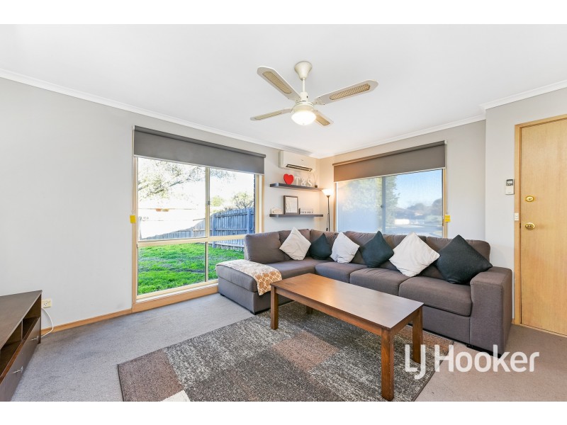 43 Maria Crescent, Pakenham VIC 3810
