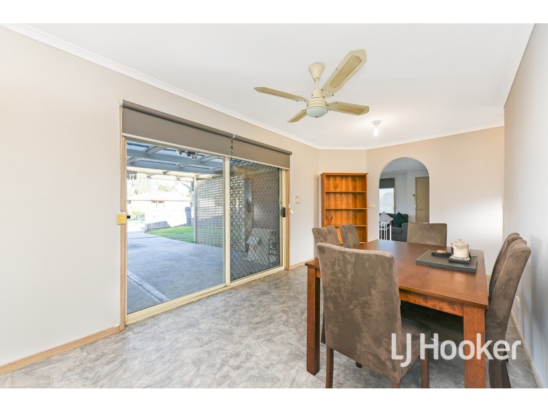 43 Maria Crescent, Pakenham VIC 3810