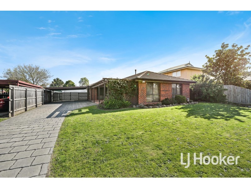 20 Kingston Avenue, Pakenham VIC 3810