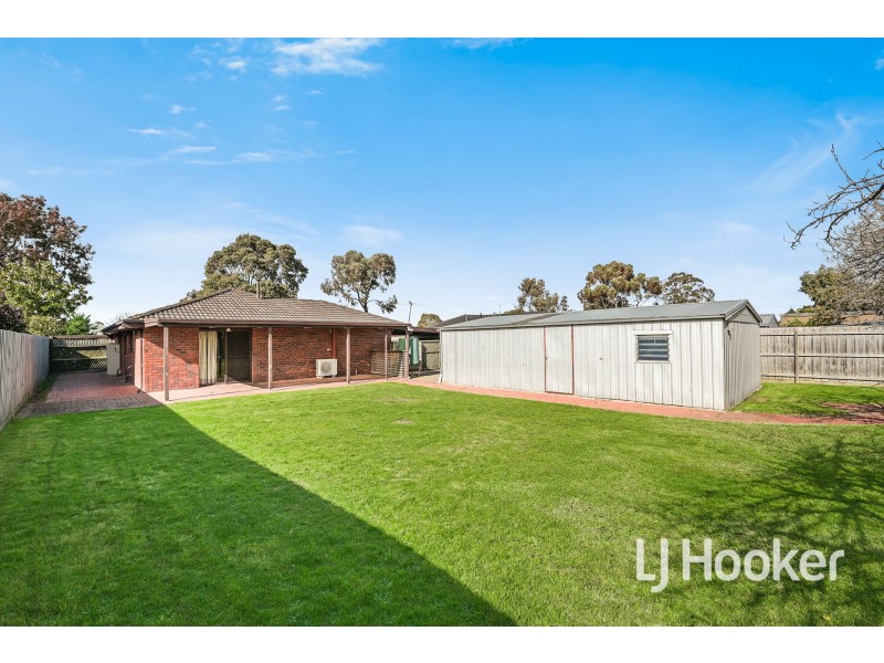 20 Kingston Avenue, Pakenham VIC 3810