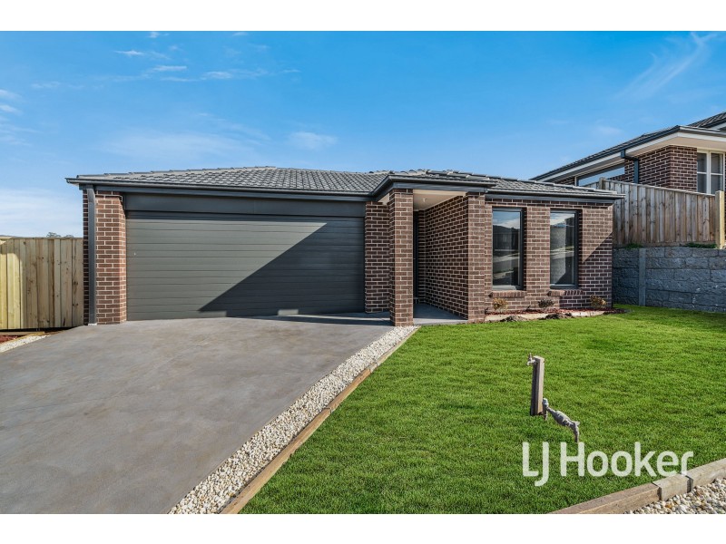 22 Redleaf Avenue, Warragul VIC 3820