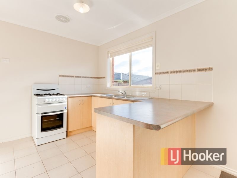 1/5 Glenda Court, Pakenham VIC 3810