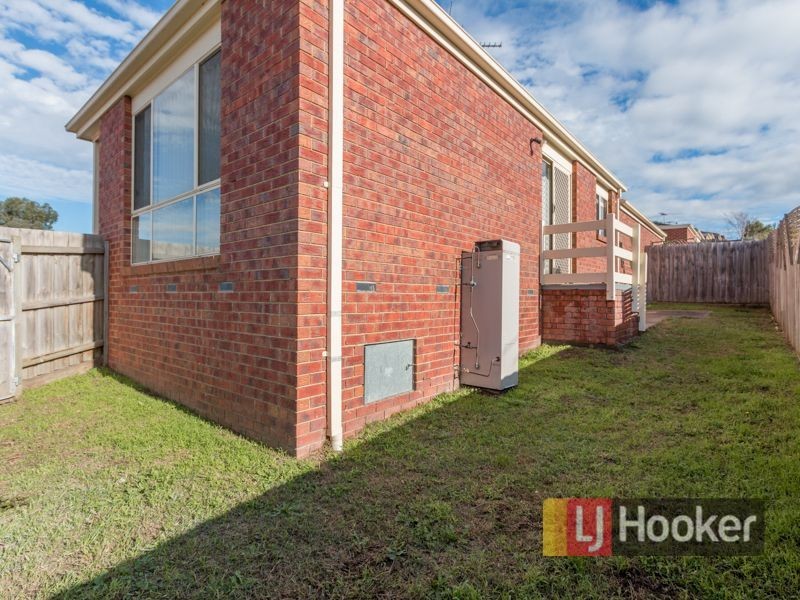 1/5 Glenda Court, Pakenham VIC 3810