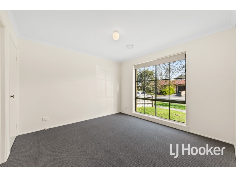 10 Daniel Court, Pakenham VIC 3810