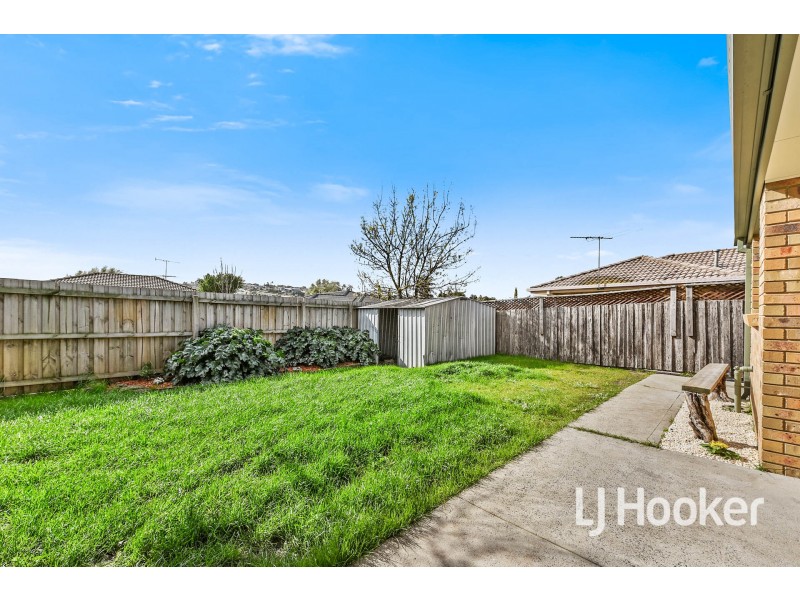 10 Daniel Court, Pakenham VIC 3810