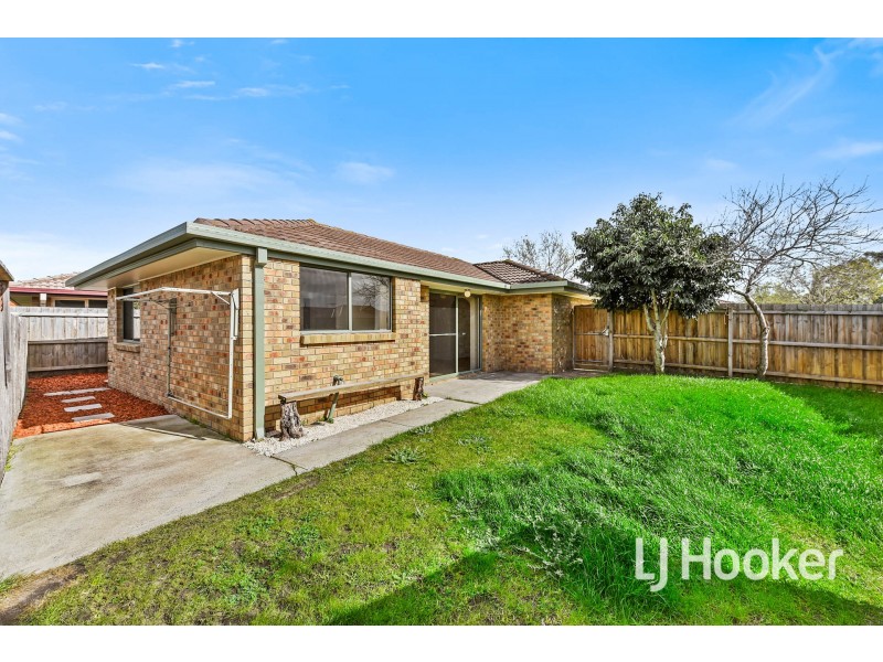 10 Daniel Court, Pakenham VIC 3810