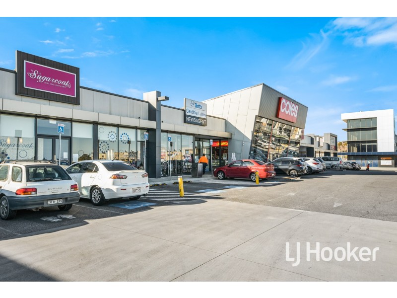 2 Huron Parkway, Pakenham VIC 3810