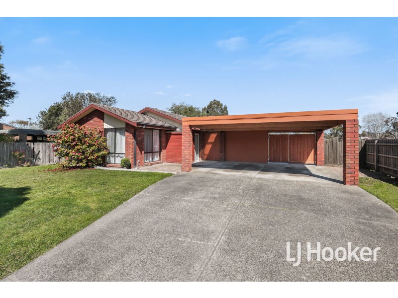 39 Howey Road, Pakenham VIC 3810