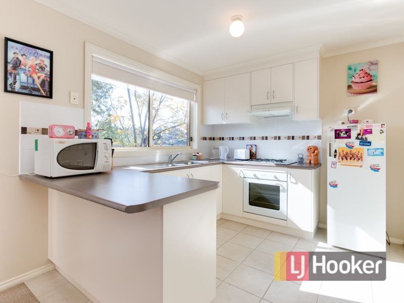 4/3 Hale Place, Pakenham VIC 3810