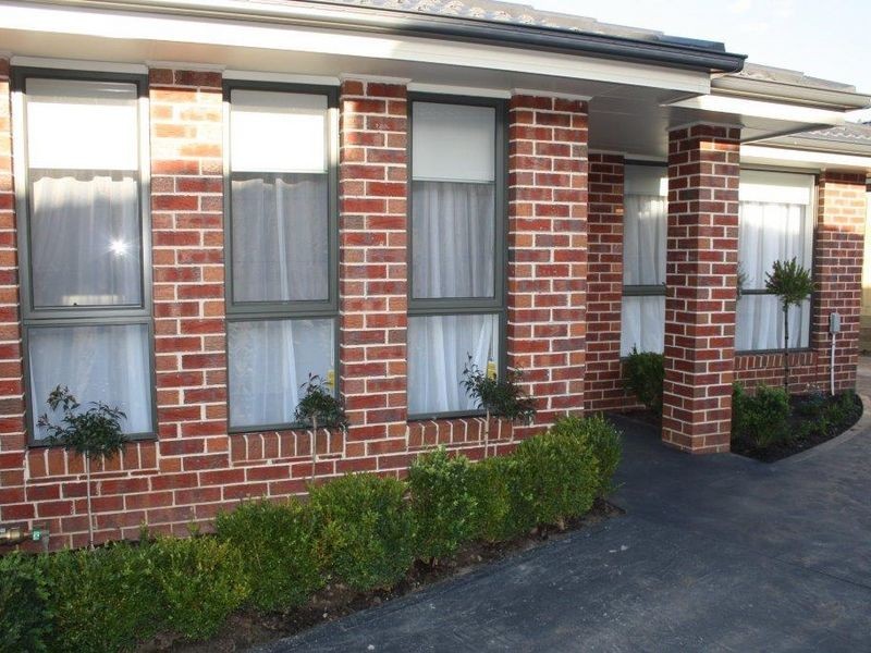 2/14 Hair Court, Beaconsfield VIC 3807