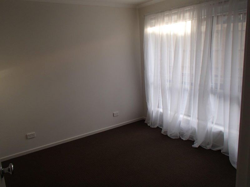 2/14 Hair Court, Beaconsfield VIC 3807