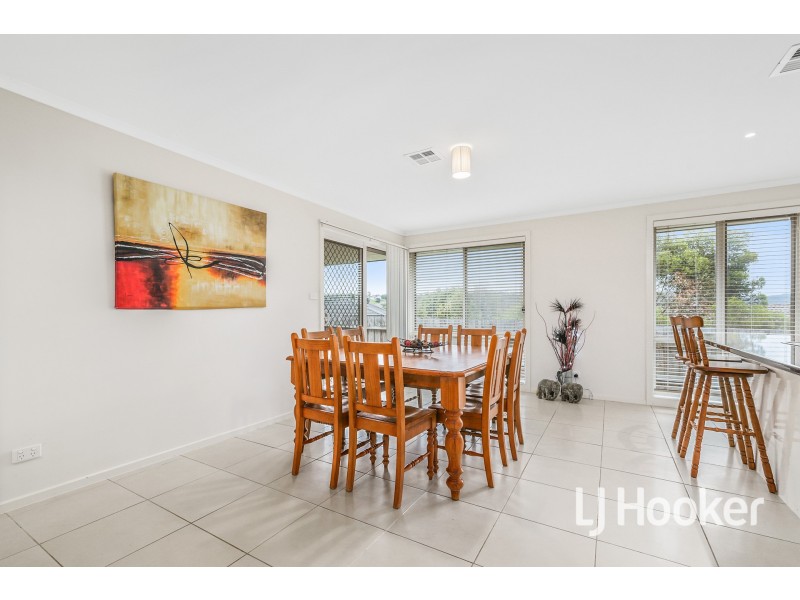 5/81 – 83 Ahern Road, Pakenham VIC 3810