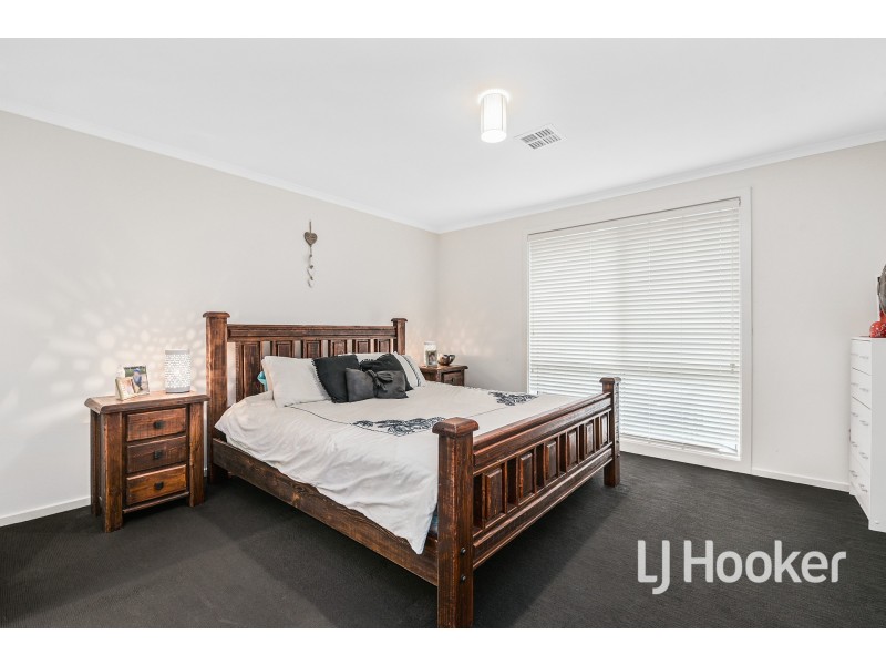 5/81 – 83 Ahern Road, Pakenham VIC 3810