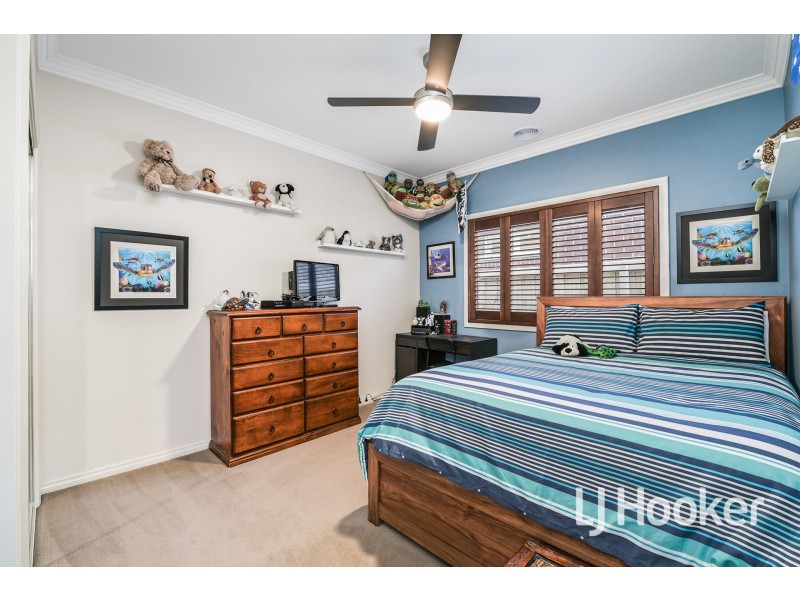 6 Winneke Way, Pakenham VIC 3810