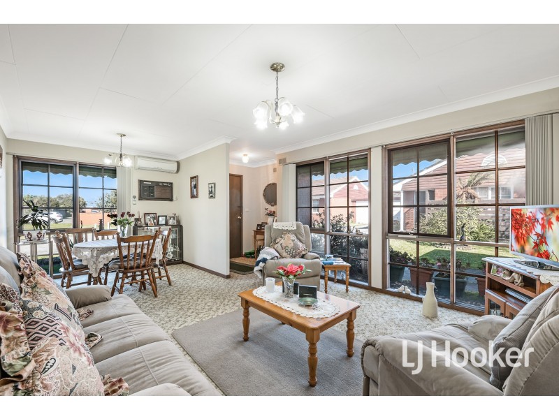 3/24-26 Henry Street, Pakenham VIC 3810