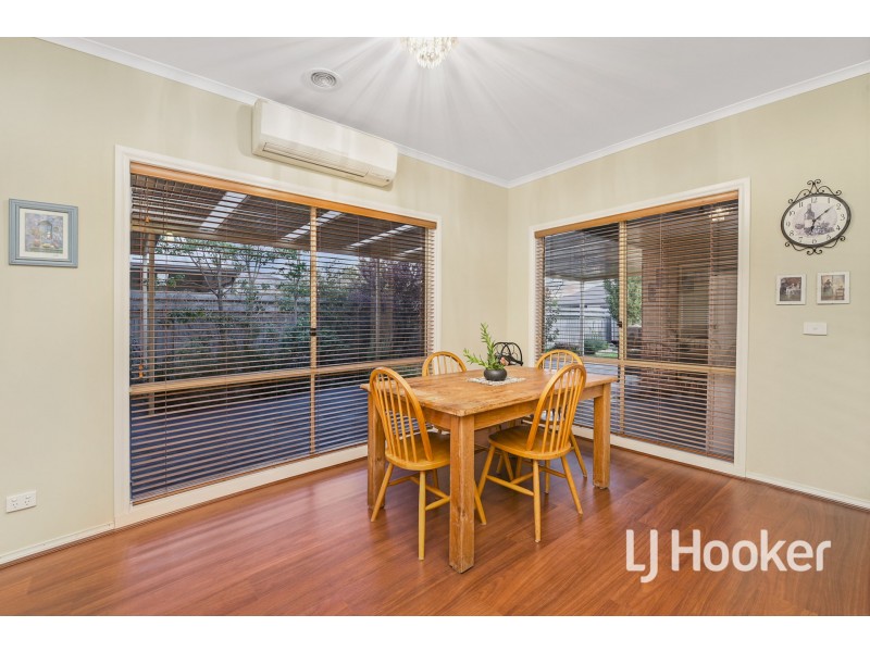 2 Karawun Walk, Pakenham VIC 3810