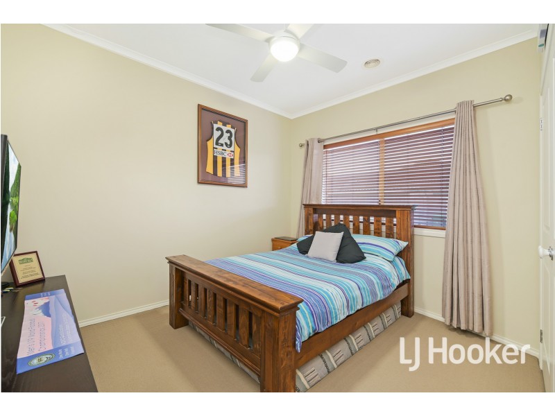 2 Karawun Walk, Pakenham VIC 3810