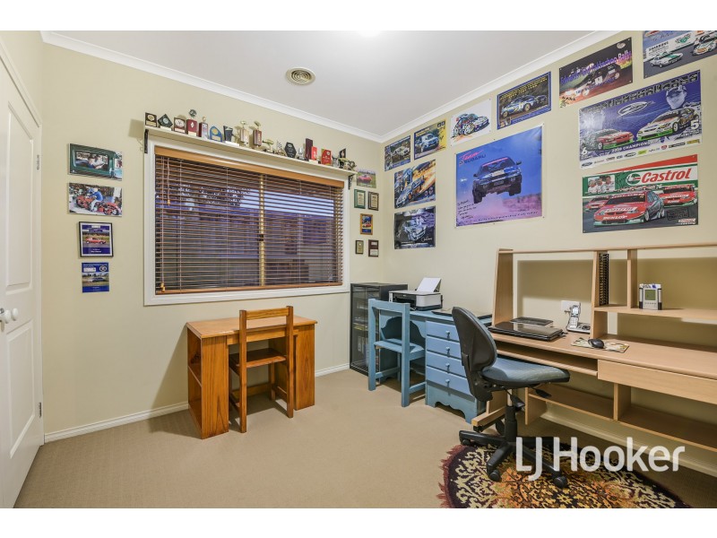 2 Karawun Walk, Pakenham VIC 3810