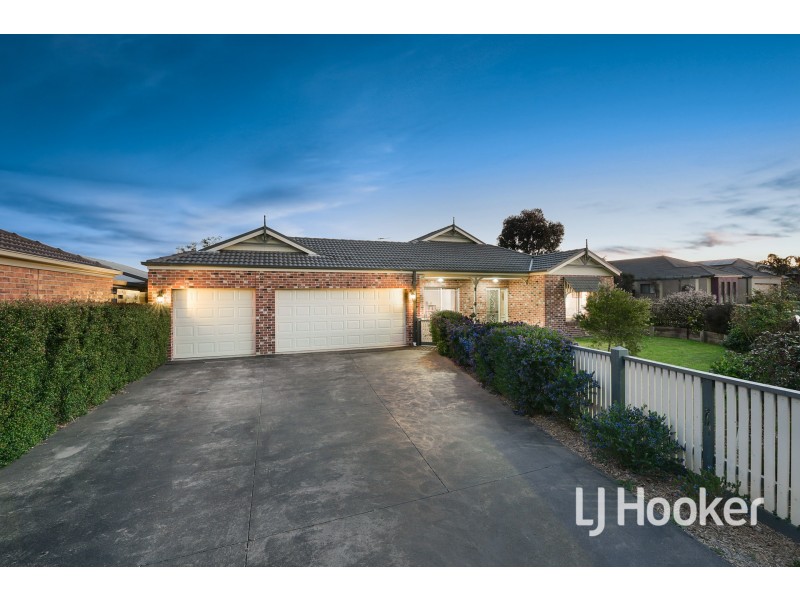 2 Karawun Walk, Pakenham VIC 3810