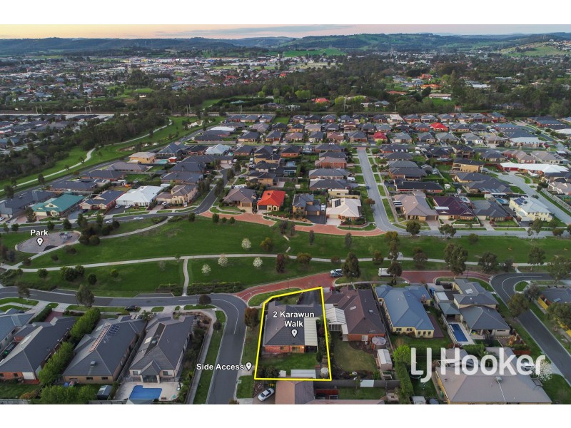 2 Karawun Walk, Pakenham VIC 3810