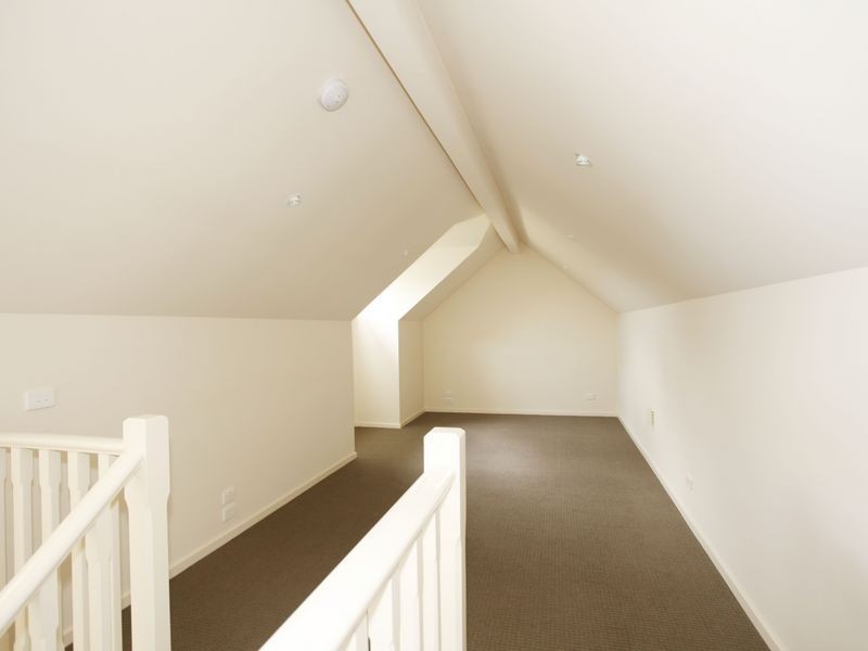 1 Dealbata Lane, Pakenham VIC 3810