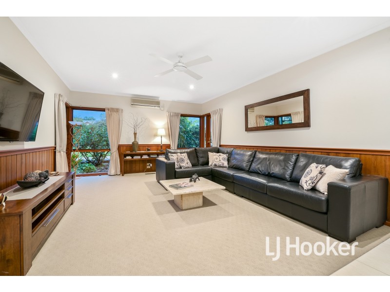 21 Meeking Drive, Pakenham VIC 3810