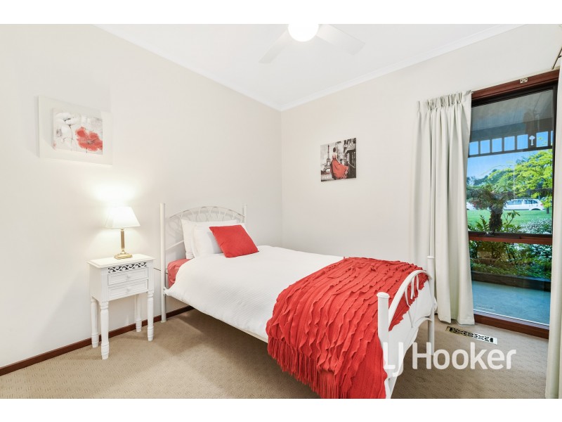 21 Meeking Drive, Pakenham VIC 3810