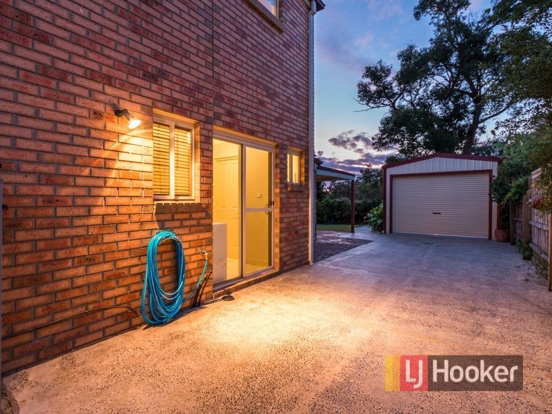 5 Lakeview Terrace, Beaconsfield VIC 3807