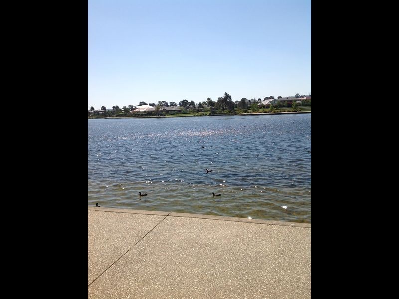 5/2 Shearwater Drive, Pakenham VIC 3810