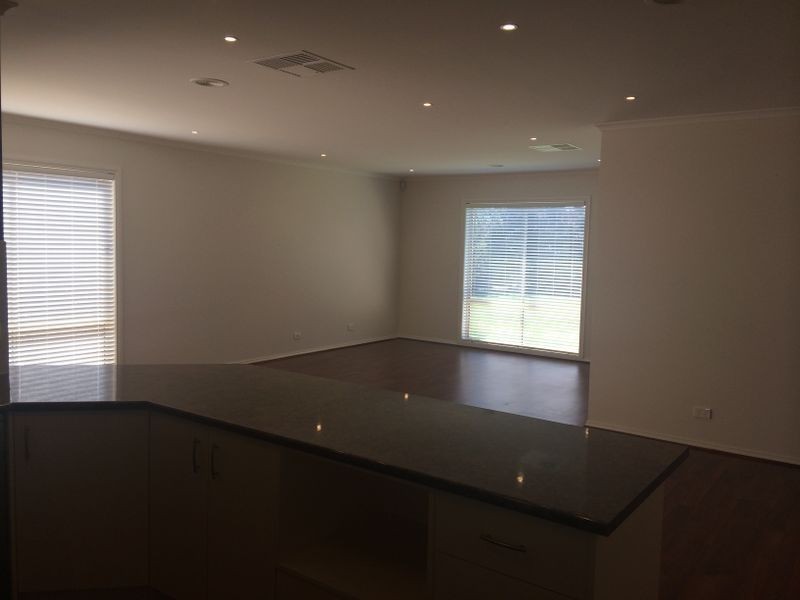 146 Webster Way, Pakenham VIC 3810