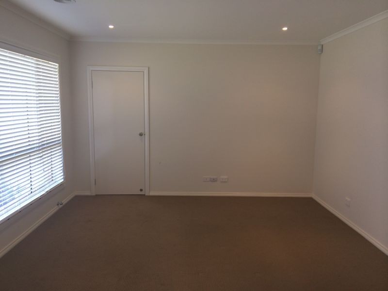 146 Webster Way, Pakenham VIC 3810