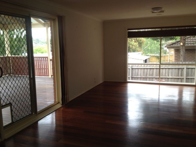 15 Nathan Court, Pakenham VIC 3810