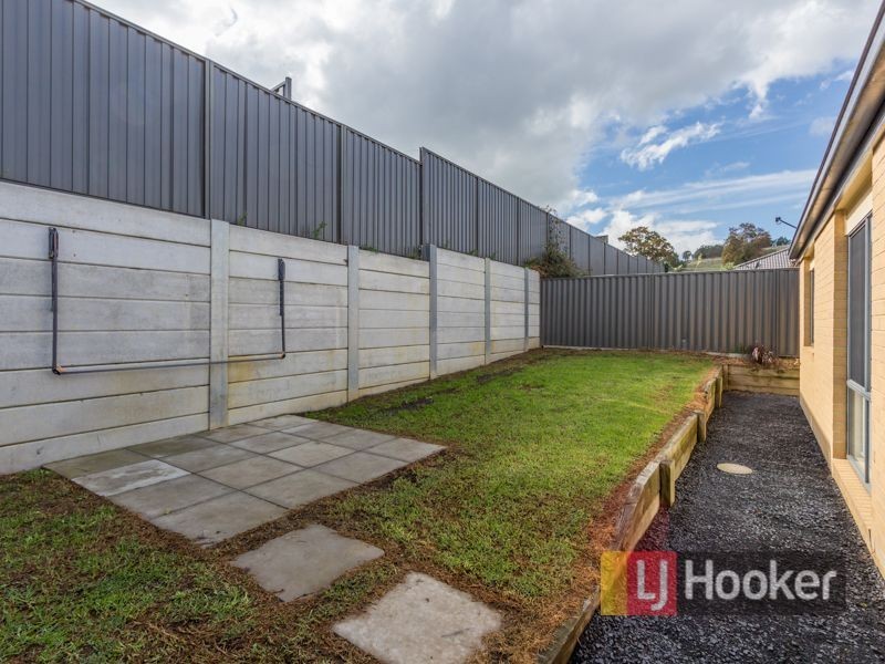 10 Pashia Grove, Pakenham VIC 3810
