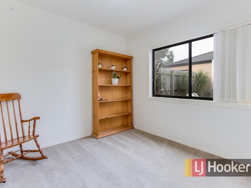 8/103 Army Road, Pakenham VIC 3810