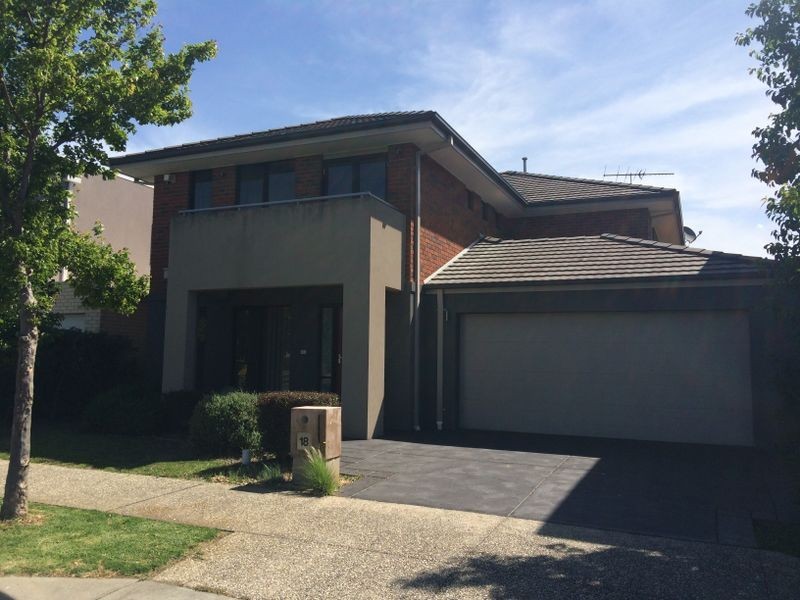 18 Kilburn Place, Pakenham VIC 3810