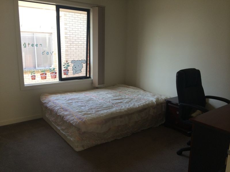 18 Kilburn Place, Pakenham VIC 3810