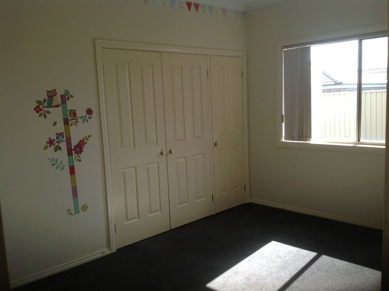 6 Viola Avenue, Pakenham VIC 3810